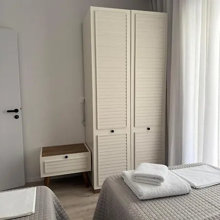 아파트 Steps From The Sarandë