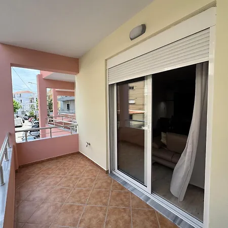 Steps From The * Sarandë